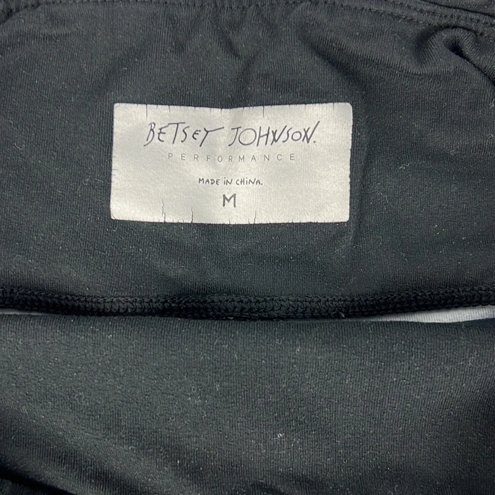 Betsey Johnson Performance Capri Yoga Leggings Black & White Polkadot Sz: M - Picture 6 of 8